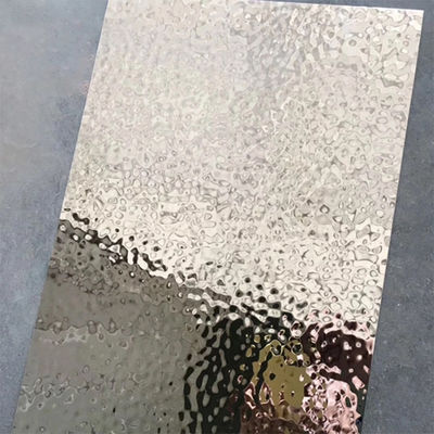 l'ondulation de l'eau de panneau de mur SS201 430 304 de 1000mm a martelé la feuille d'acier inoxydable