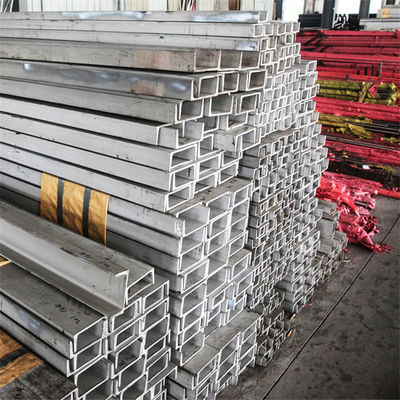 310 310S 1.4845 1.4842 Barre d'angle en acier inoxydable à profil C U
